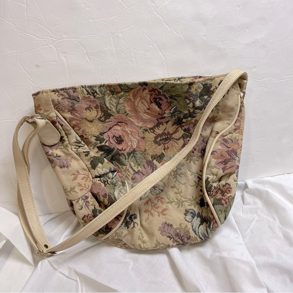 Vintage embroidered Floral shoulder Bag